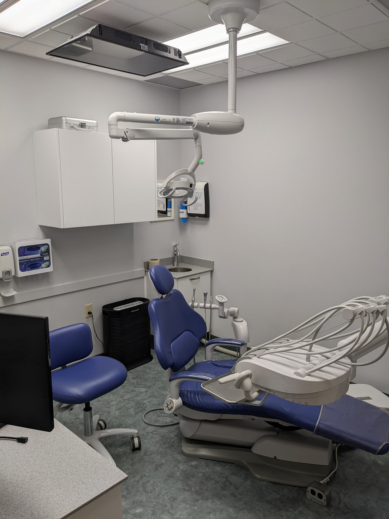 A treatment room at Boler Dental