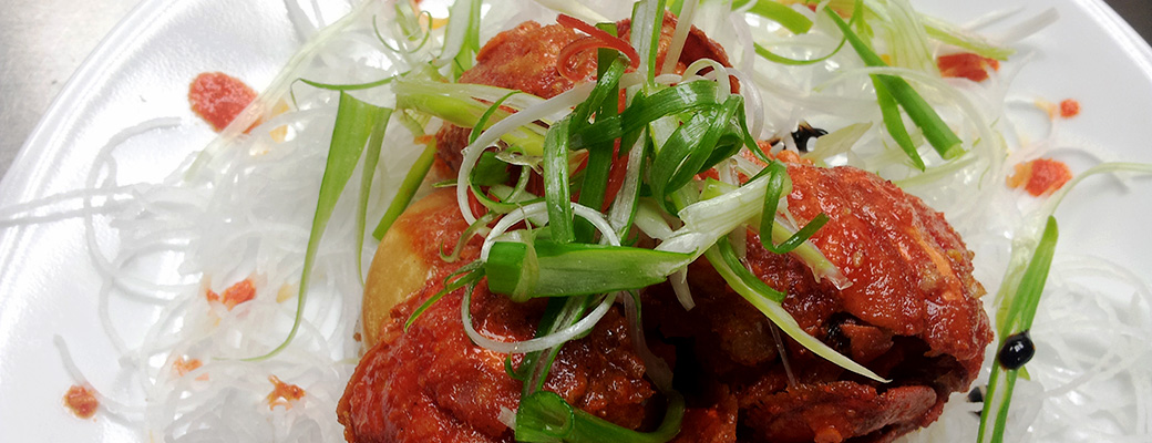 Golden Dragon Restaurant Szechuan chicken with scallions