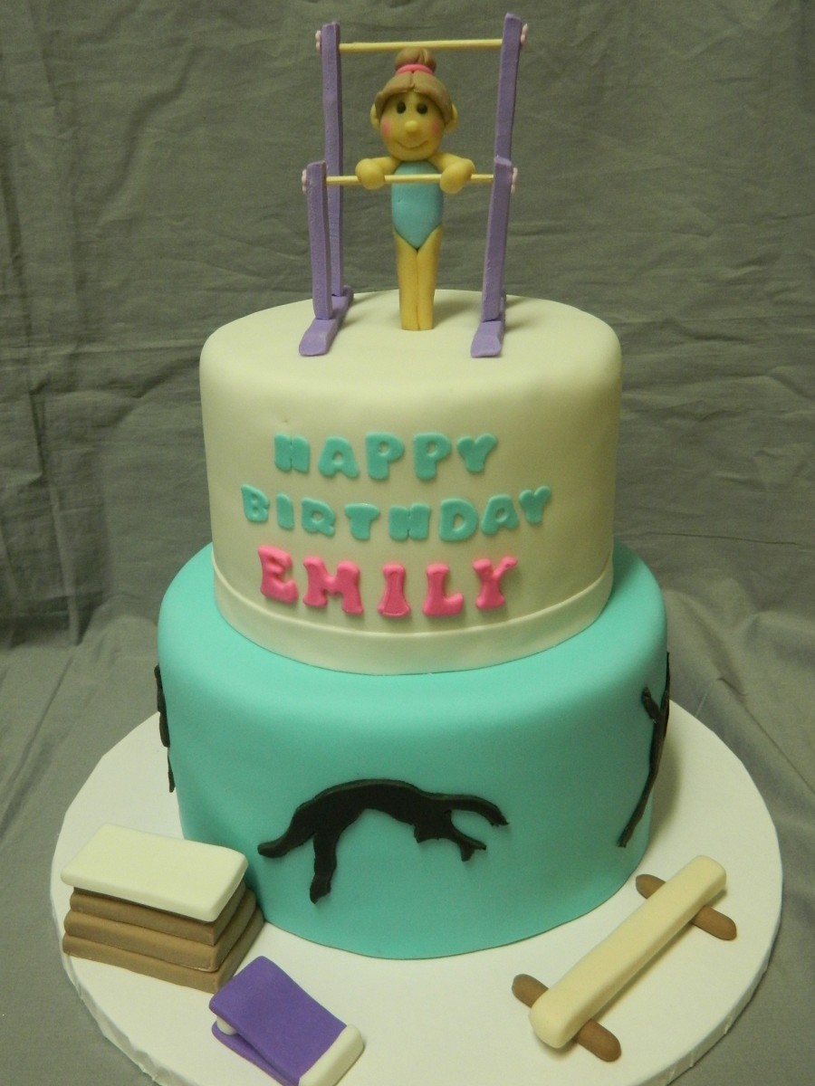 Hand decorated custom cake by Hey, Cupcake! in London Ontario