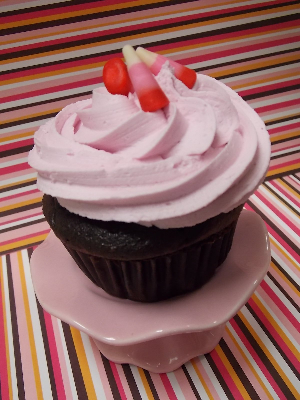 A pink frosted cupcake from Hey, Cupcake! in London Ontario