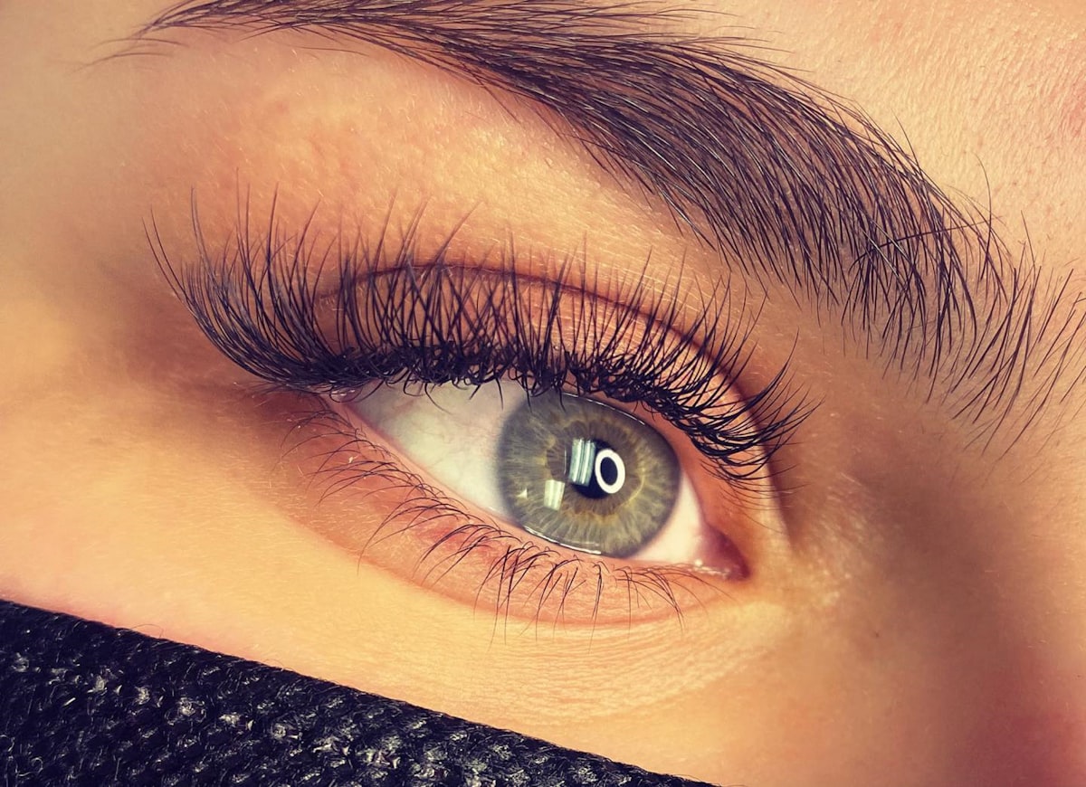 Full volume set, Total Beauty Ooohh La Lashes, Byron London ON